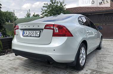 Седан Volvo S60 2012 в Киеве