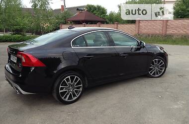 Седан Volvo S60 2010 в Ивано-Франковске