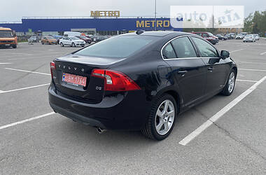 Седан Volvo S60 2010 в Житомире