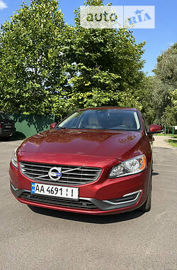 Седан Volvo S60 2014 в Киеве