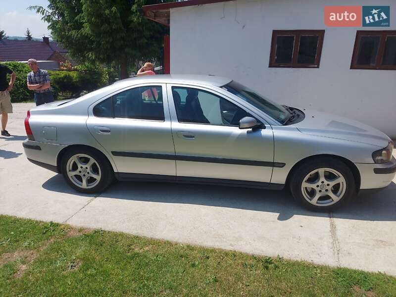 Седан Volvo S60 2003 в Ратным