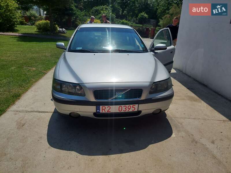 Volvo S60 2003