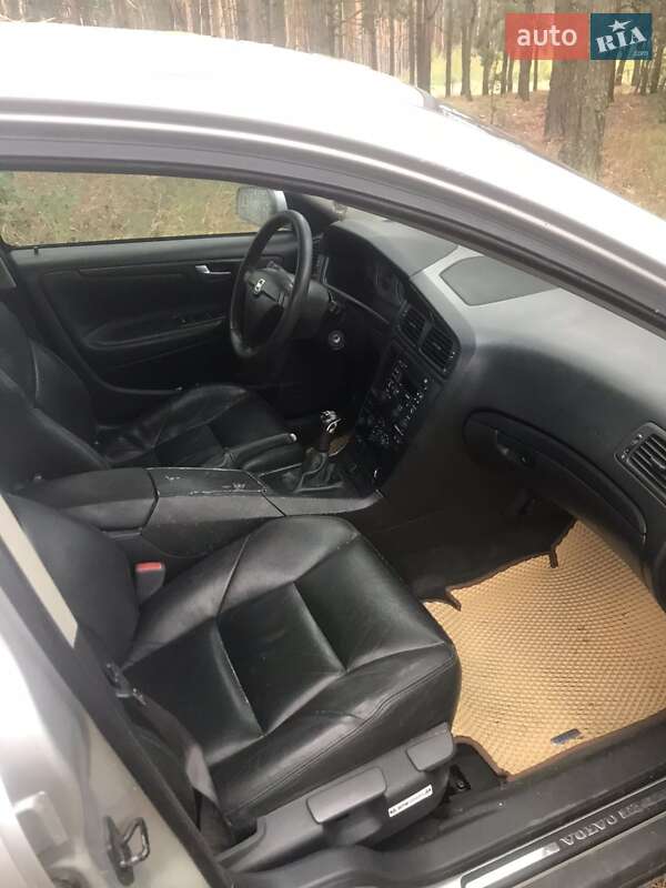 Седан Volvo S60 2003 в Ратным