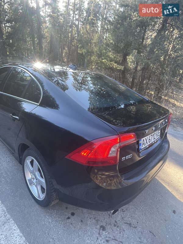 Седан Volvo S60 2011 в Змиеве