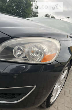 Седан Volvo S60 2013 в 