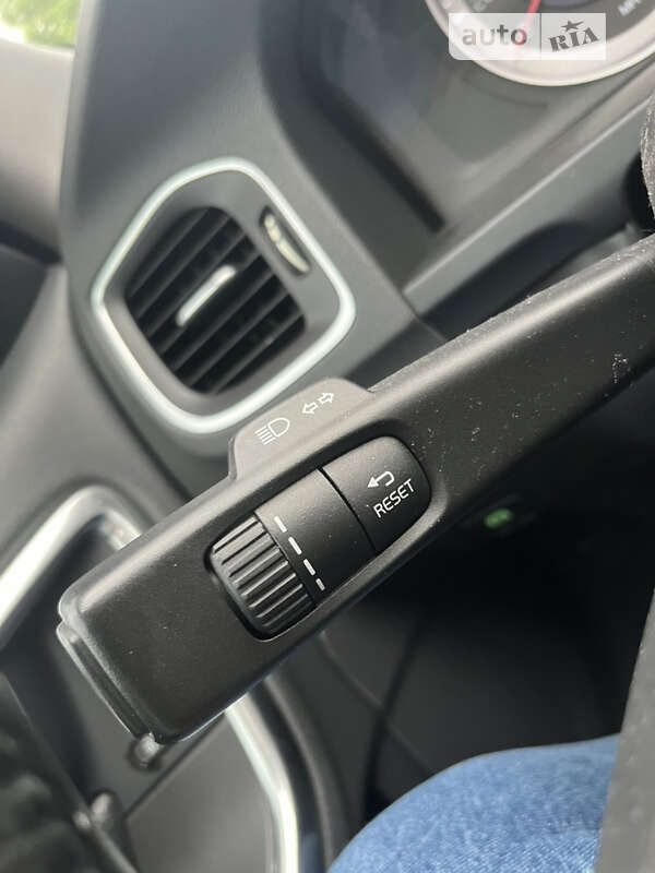 Седан Volvo S60 2013 в Львове фото 28 Седан Volvo S60 2013 в Львове