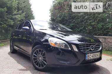 Седан Volvo S60 2012 в Львові