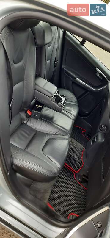 Седан Volvo S60 2012 в Івано-Франківську