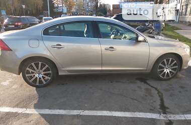 Седан Volvo S60 2016 в 