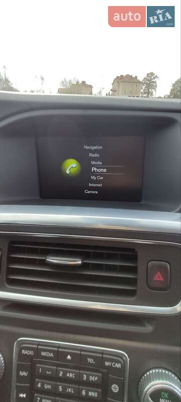 Седан Volvo S60 2016 в Львове