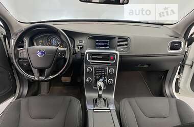 Седан Volvo S60 2014 в Киеве