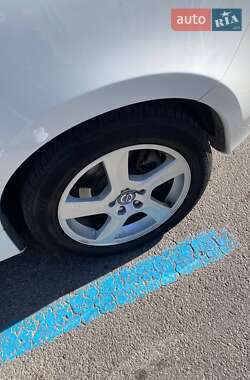 Седан Volvo S60 2012 в Львове