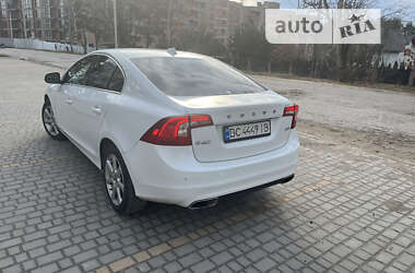 Седан Volvo S60 2018 в Новояворовске