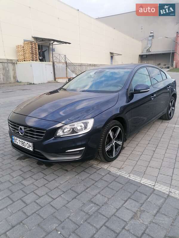 Седан Volvo S60 2014 в Львове