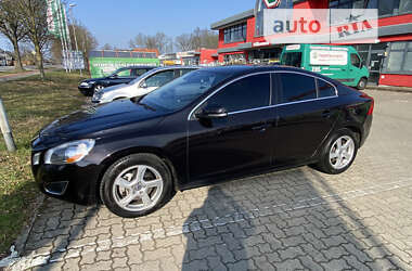 Седан Volvo S60 2012 в Киеве