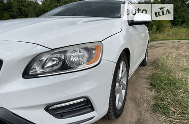 Седан Volvo S60 2015 в Чорткове