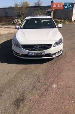 Седан Volvo S60 2015 в Чернігові