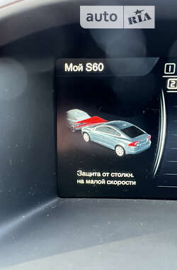Седан Volvo S60 2015 в Києві