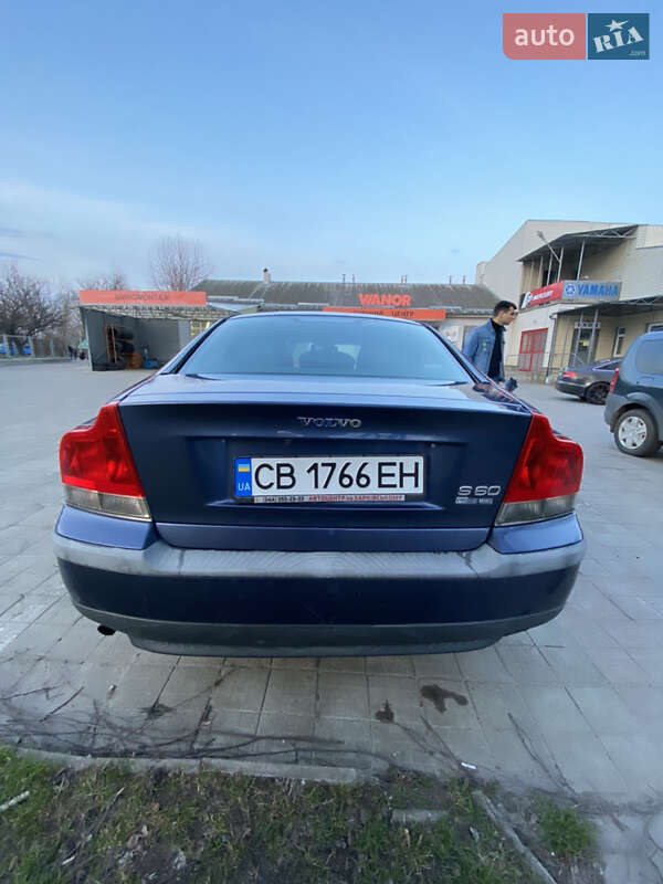Седан Volvo S60 2003 в Чернигове