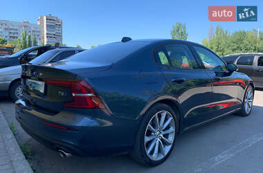 Седан Volvo S60 2019 в Запорожье