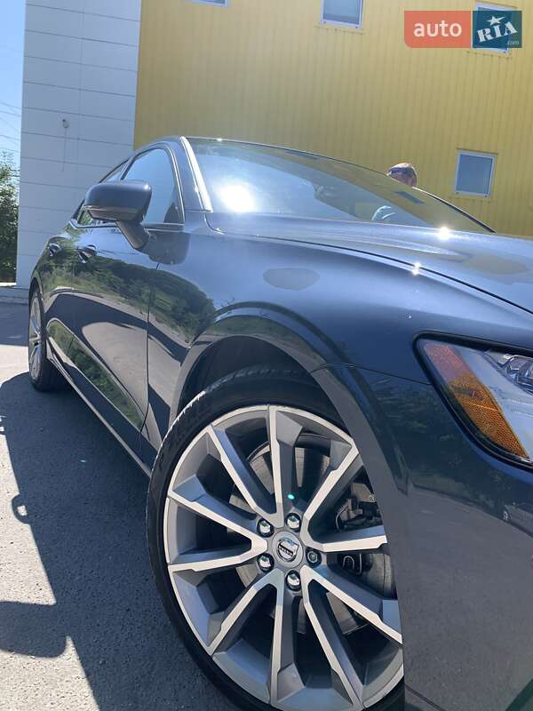 Volvo S60 2019