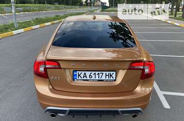 Седан Volvo S60 2013 в Киеве