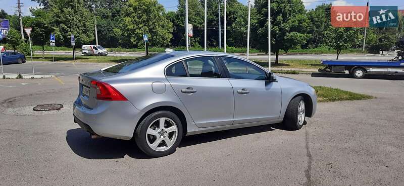 Седан Volvo S60 2012 в Івано-Франківську