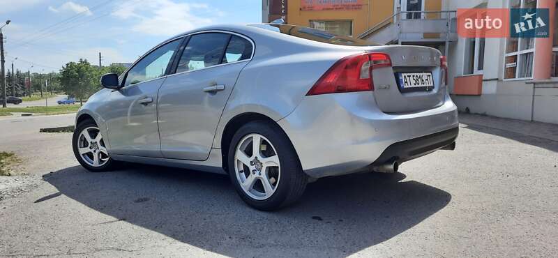 Седан Volvo S60 2012 в Івано-Франківську