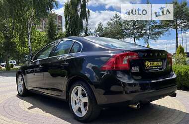 Седан Volvo S60 2013 в Львові