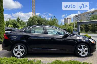 Седан Volvo S60 2013 в Львові