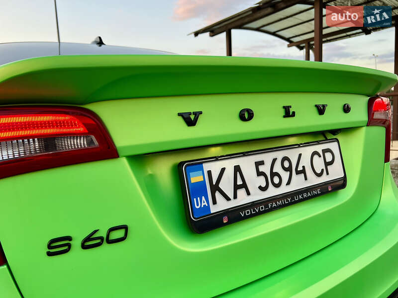 Седан Volvo S60 2015 в Киеве фото 14 Седан Volvo S60 2015 в Киеве