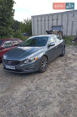 Седан Volvo S60 2016 в 