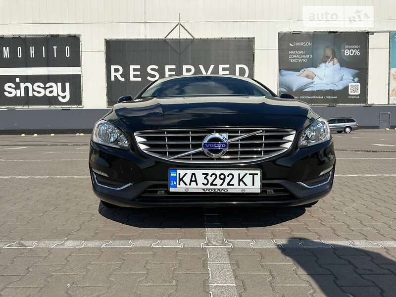 Седан Volvo S60 2014 в Киеве