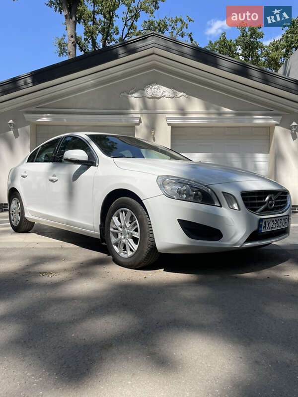 Седан Volvo S60 2011 в Харькове фото 4 Седан Volvo S60 2011 в Харькове