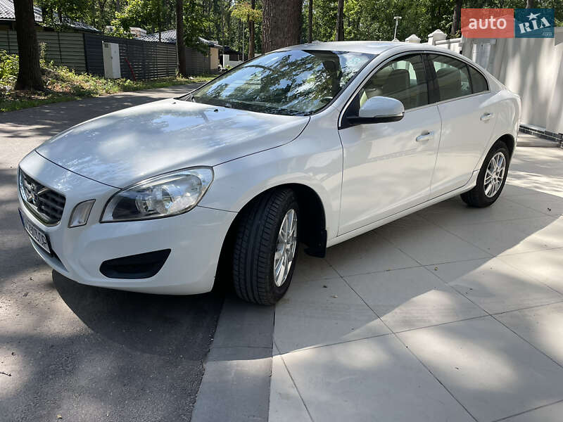 Volvo S60 2011