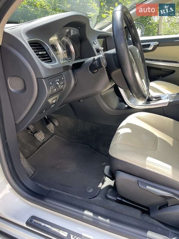 Седан Volvo S60 2011 в Харькове фото 13 Седан Volvo S60 2011 в Харькове