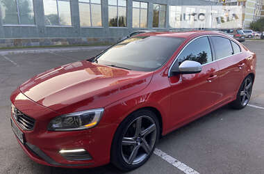 Седан Volvo S60 2014 в Киеве