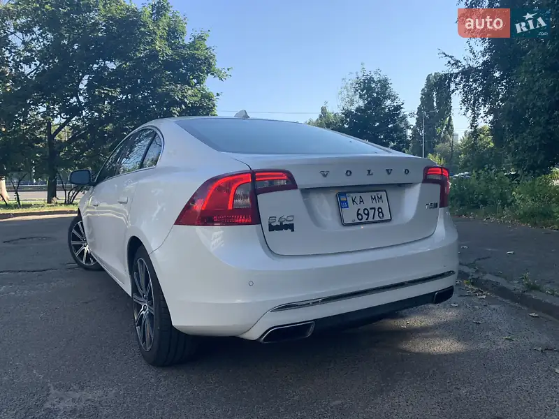Volvo S60 2017 VIN LYV402TK5JB164262 фото оголошення 4 з 66