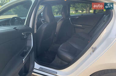 Седан Volvo S60 2017 в 