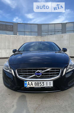 Седан Volvo S60 2011 в Киеве