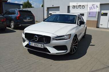 Седан Volvo S60 2020 в Івано-Франківську