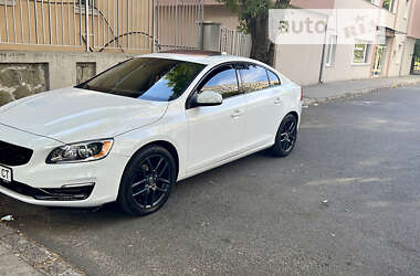 Седан Volvo S60 2015 в Херсоне