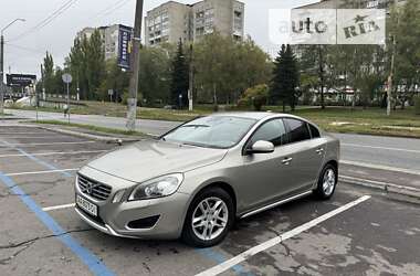 Седан Volvo S60 2013 в Львові