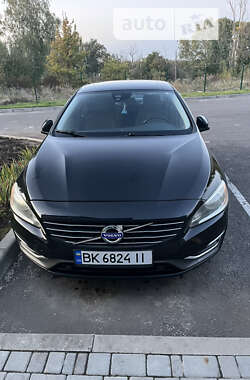 Седан Volvo S60 2014 в Ровно