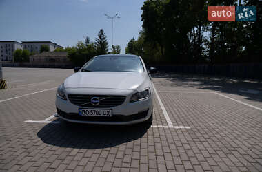 Седан Volvo S60 2013 в Тернополі