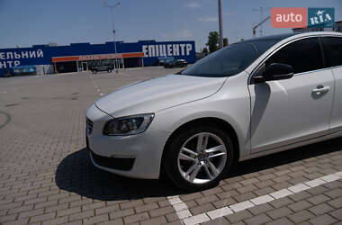 Седан Volvo S60 2013 в Тернополі