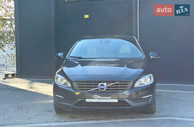 Седан Volvo S60 2014 в 