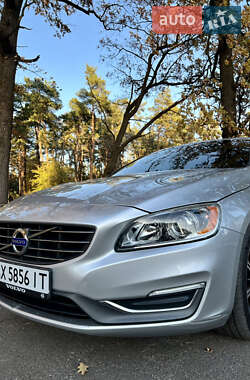 Седан Volvo S60 2014 в Киеве