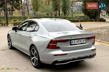 Седан Volvo S60 2024 в 