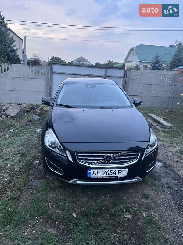 Седан Volvo S60 2011 в Кривом Роге